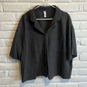 Gray waffle button up blouse